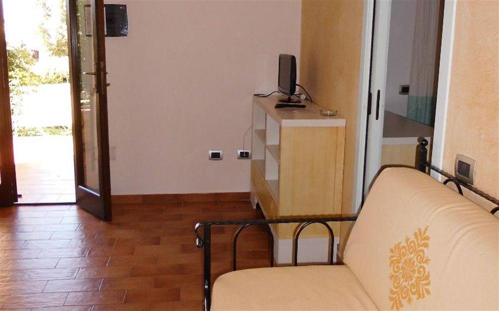 فيلاّسيمِيوس Residence S'Incantu المظهر الخارجي الصورة
